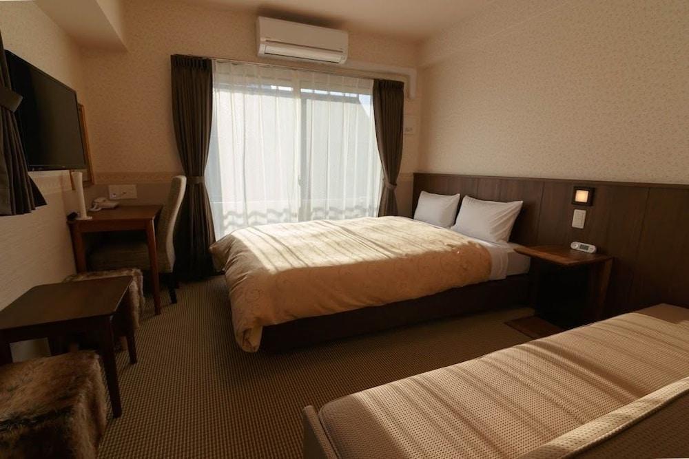 Hotel Quartz Shin-Осака Екстериор снимка