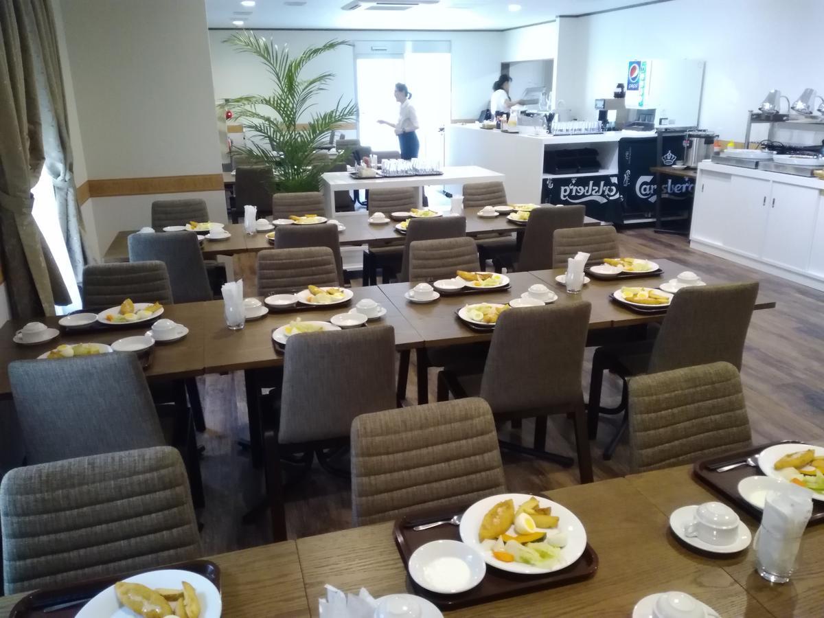 Hotel Quartz Shin-Осака Екстериор снимка