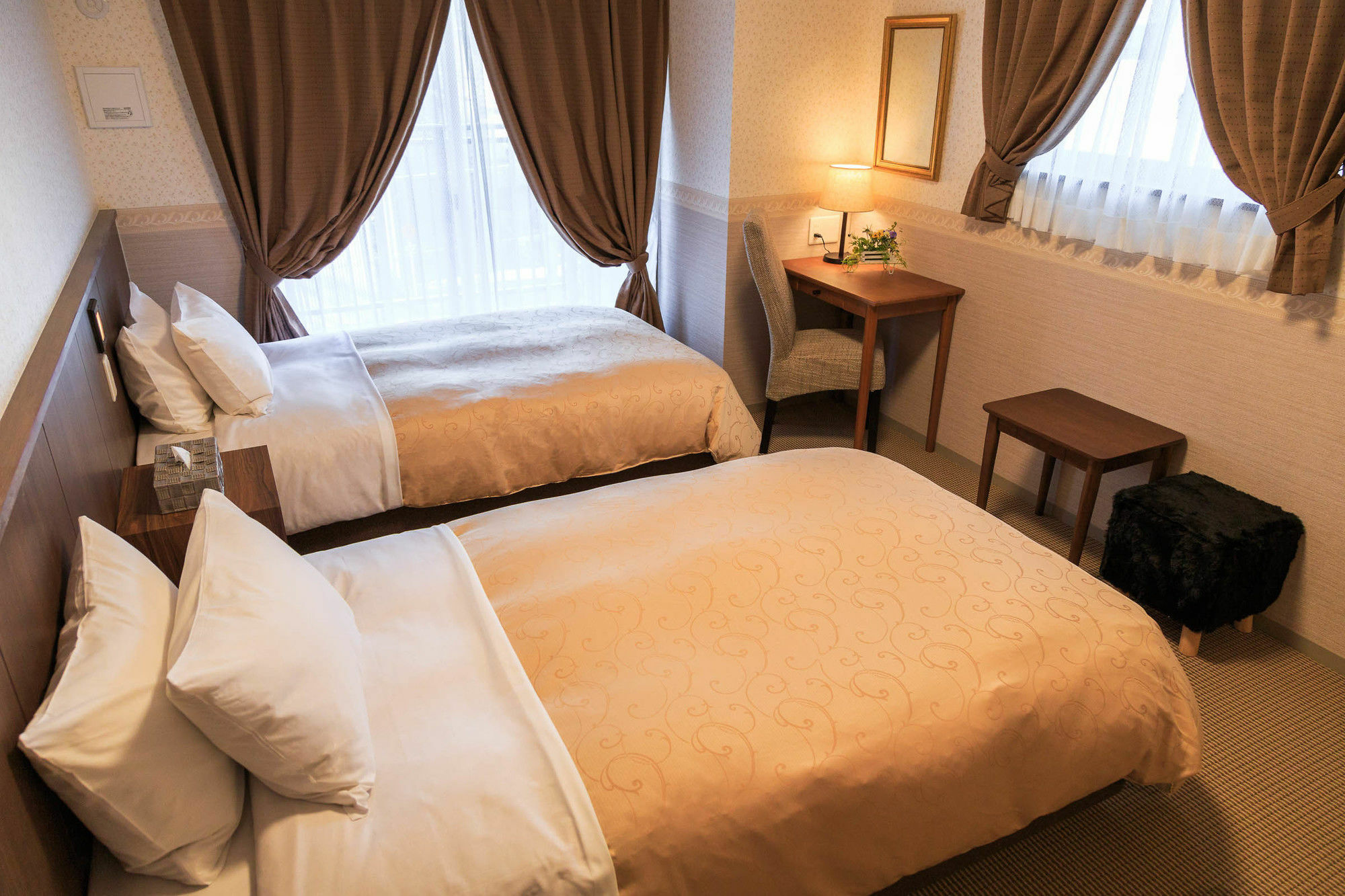 Hotel Quartz Shin-Осака Екстериор снимка