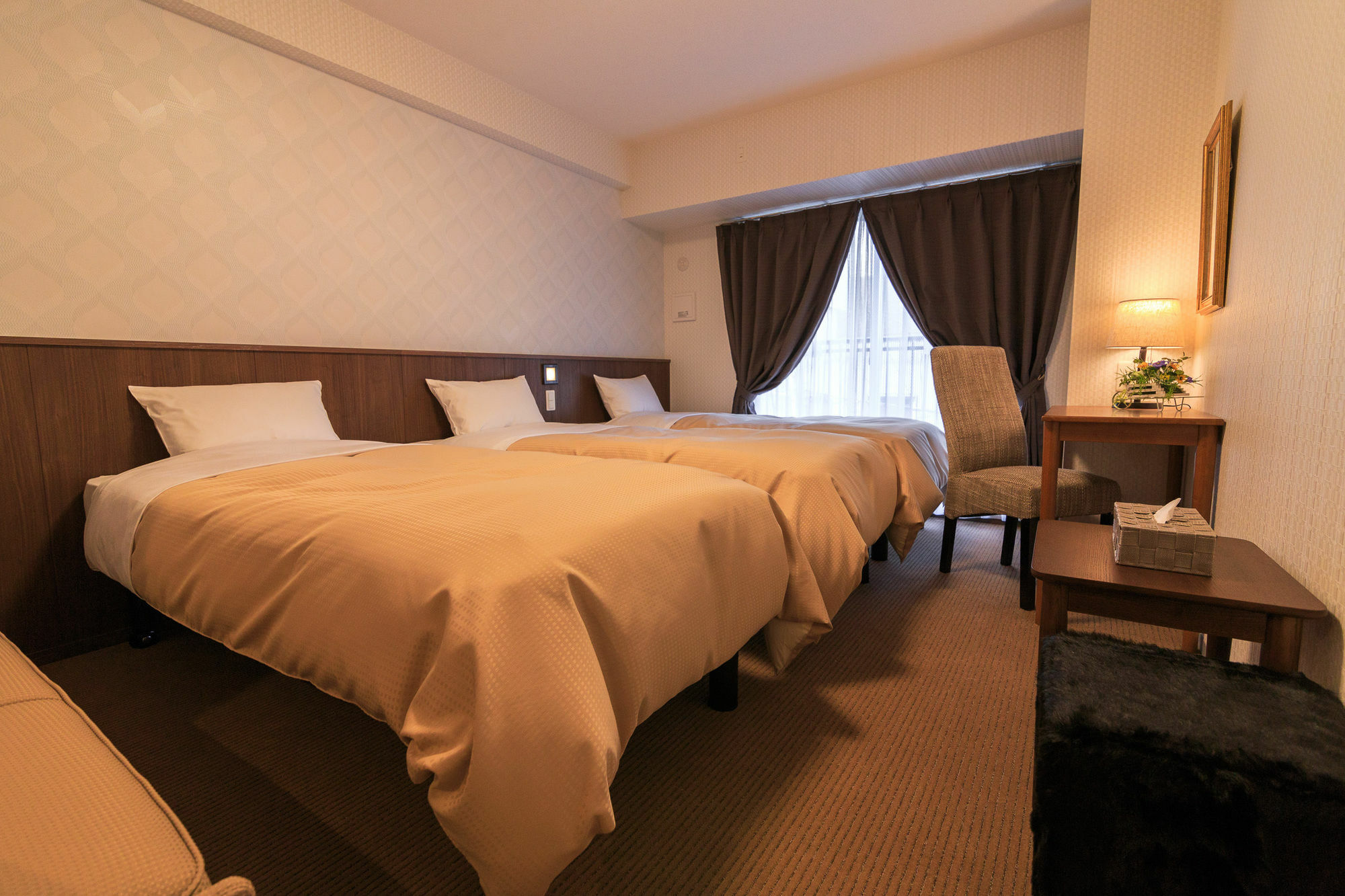 Hotel Quartz Shin-Осака Екстериор снимка